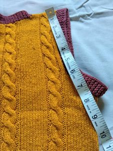 Vintage Sleeveles Cable Knit Vest Handmade Sweater