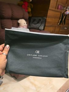 Oriflame Clutch