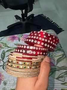 Sparkling Red & Gold Bangles Set