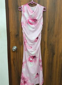 Chic Pink Floral Ruched Midi Dress