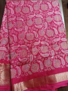 Elegant Pink Paisley Saree
