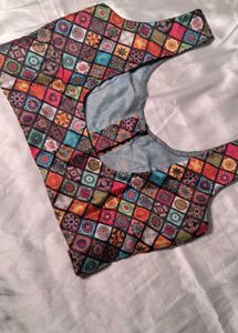 multi colour sleeveless blouse