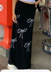 bow skirt