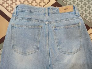 Light Wash Jean