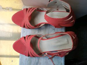 Red Heels 👠