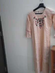 Elegant Peach Embroidered Kurta