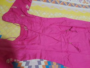 Beautiful Pink Kurta with Golden Embroidery