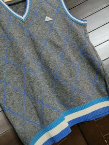 Monte Carlo Men's Argyle V-Neck Sweater Vest