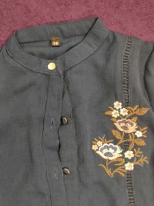 New Embroidered Teal Blouse 4 - 6 years