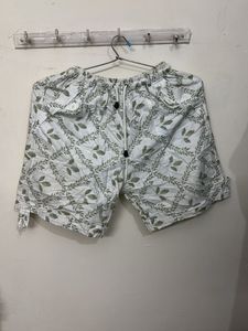Leaf Print Casual Shorts