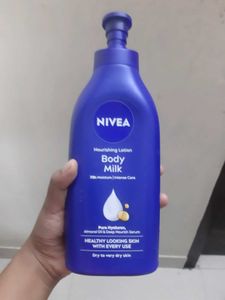 NIVEA Nourishing Body Milk Lotion