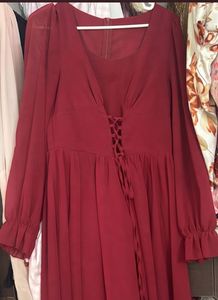 Chic Red Lace-Up Midi Dress