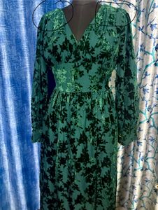 Elegant Green Floral Velvet Dress