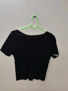 Black Cropped Ribbed Knit Top