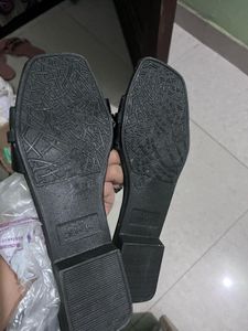 Stylish Black Chain Detail Slide Sandals