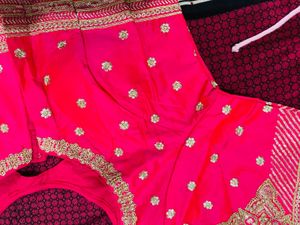 Vibrant Pink Embroidered Blouse🎀💞
