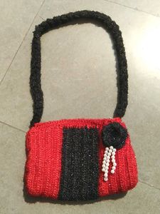 👜Handmade Red &amp; Black Sling Bag