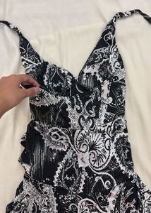 Chic Black &amp; White Print Halter Dress