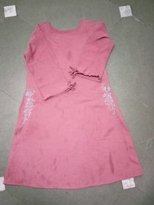 Elegant Pink Embroidered Kurta