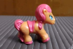 3 kinderjoy animal toys