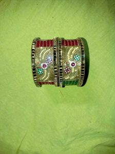 Embellished Jaipuri Bangles