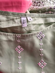 Elegant Green Embroidered Kurta Set with Pink Dupa