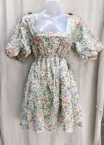 I. Floral Print Puff Sleeve Dress
