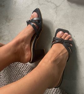 Chic Black Bow Detail Heeled Sandals