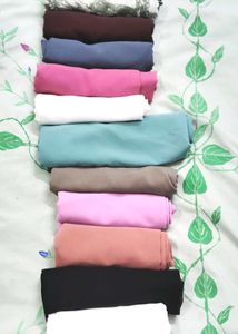 chose any one hijab colour