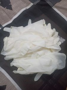 20 Pair Of Surgical Gloves