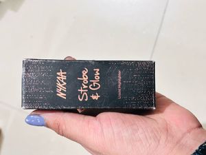 NYKAA Strobe &amp; Glow Highlighter
