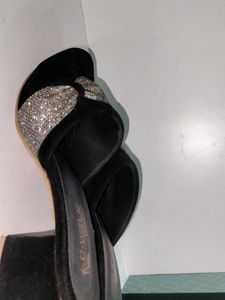Stylish Black Heels with Glitter Accent