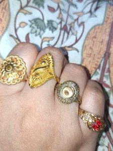 Set of 4 Gold-Tone Ring