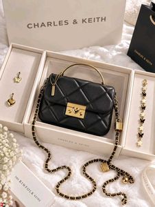 Charles &amp; Keith( COPY) White Quilted Handbag Set W
