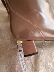 nude/Tan Boot