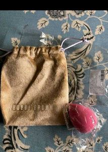 Bobbi Brown Makeup Sponge & Pouch