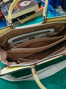 Elegant Handbag - ESBEDA