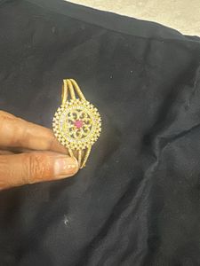 Exquisite Gold polish Bangle with Stone