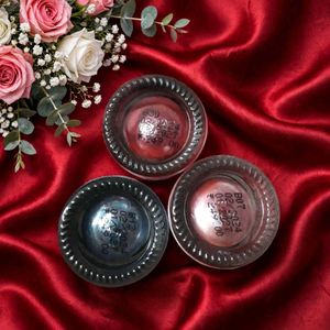 Pack of 3 MyGlamm Chromantic Metallic Nail Enamel