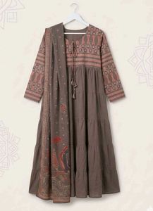 Elegant Tiered Kurta Set with Dupatta