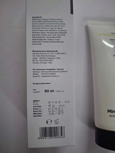 Minimalist Oat Extract Cleanser
