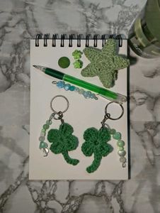𐂯. Clover keychains◞🤍