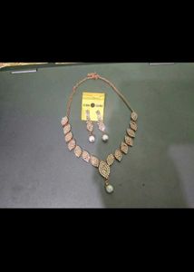 Elegant Rhinestone Necklace &amp; Earring Set