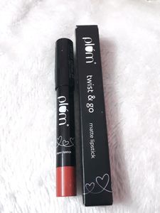 Plum Twist & Go Matte Lipstick | Ceramides + Hyalu