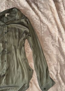 H&amp;M olive Striped Collared Shirt
