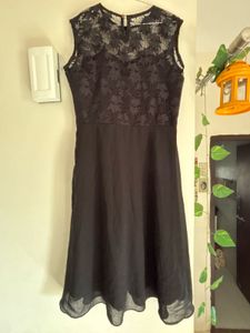Elegant Black Lace Dress