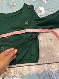 boutique stiched-crop top and stylish pants