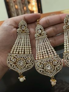 earring with mang tikka