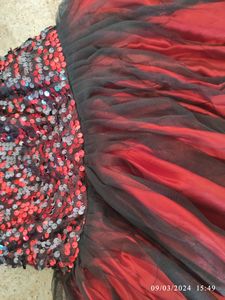 Party Wear Gaun