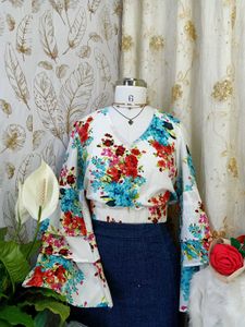 Floral Bell Sleeve Crop Top